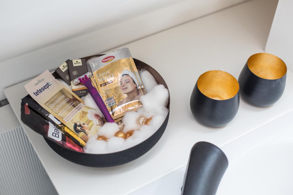 Private Wellness Suiten Mit Whirlpool Essen Room photo